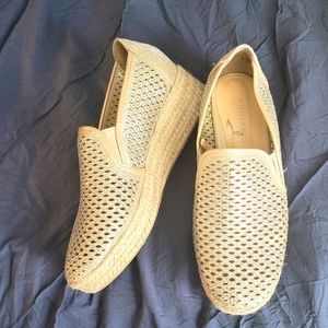 Espadrille Wedge slip on. SUPER FREAKING CUTE!!!!!!!